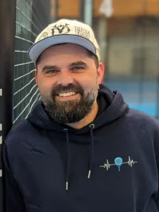 Steve Vogel zu Gast im Padel-Podcast Schlägertypen.